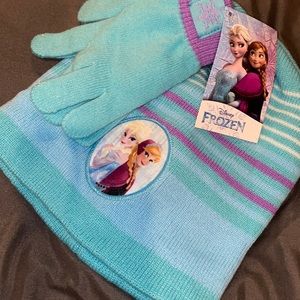 Children’s Frozen hat and glove set